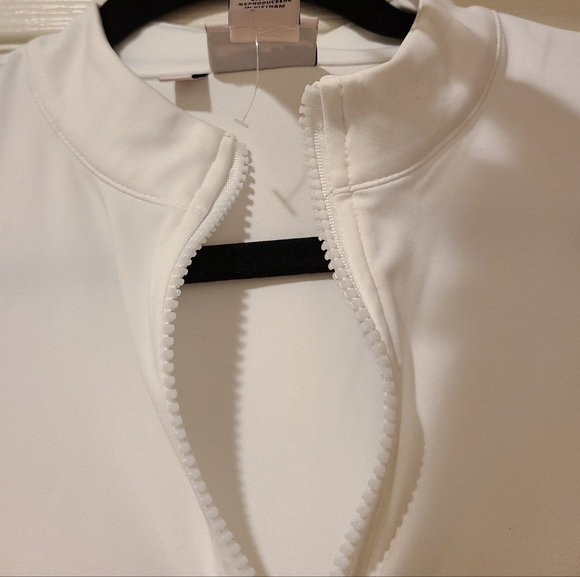 TOMMY BAHAMA GOLF DRESSWITH POCKETSMOISTURE WICKING QUICK DRY UPF 50 - Picture 8 of 11